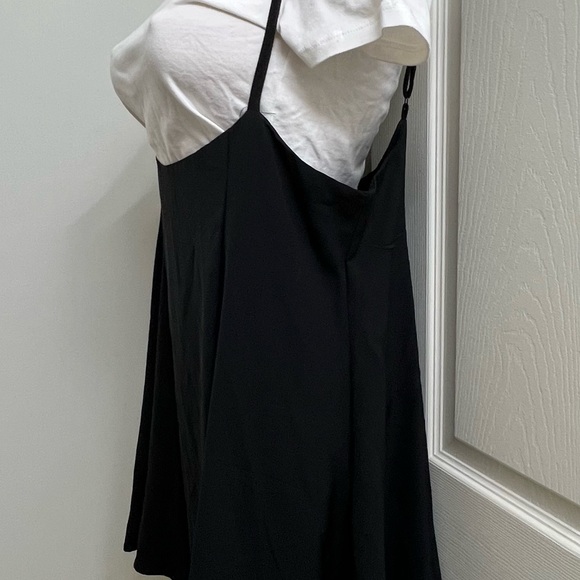 Black Skirt - Picture 3 of 4